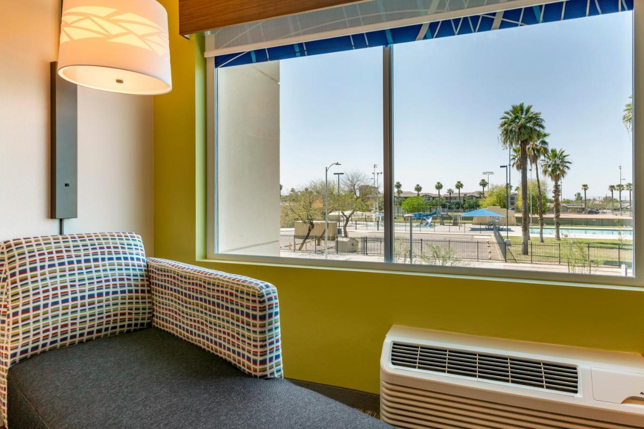 Holiday Inn Express & Suites - Phoenix Dwtn - State Capitol By Ihg Dış mekan fotoğraf