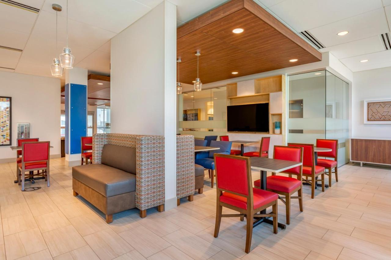 Holiday Inn Express & Suites - Phoenix Dwtn - State Capitol By Ihg Dış mekan fotoğraf