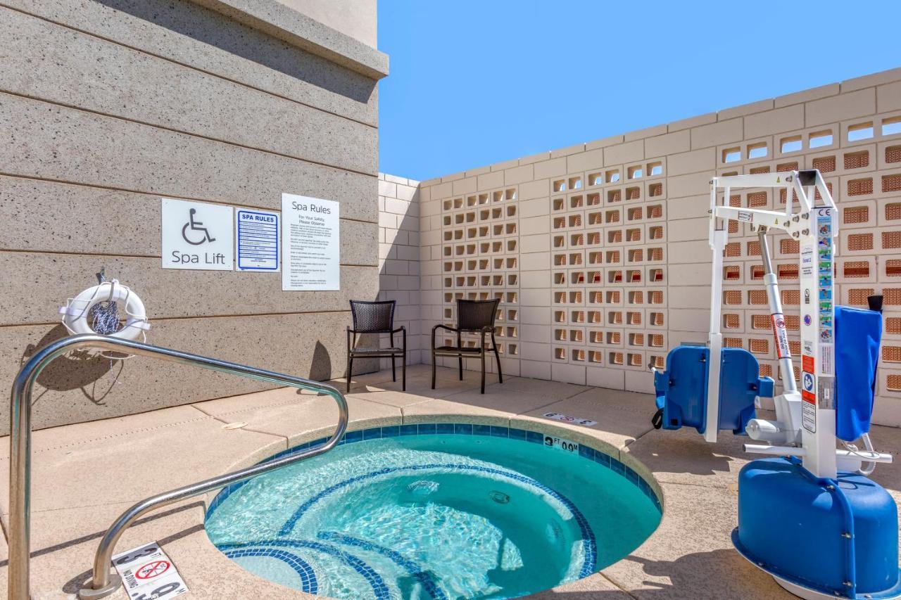 Holiday Inn Express & Suites - Phoenix Dwtn - State Capitol By Ihg Dış mekan fotoğraf
