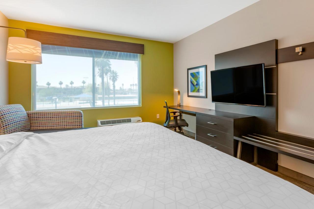 Holiday Inn Express & Suites - Phoenix Dwtn - State Capitol By Ihg Dış mekan fotoğraf
