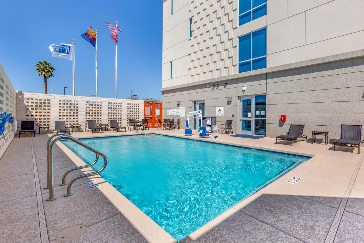 Holiday Inn Express & Suites - Phoenix Dwtn - State Capitol By Ihg Dış mekan fotoğraf
